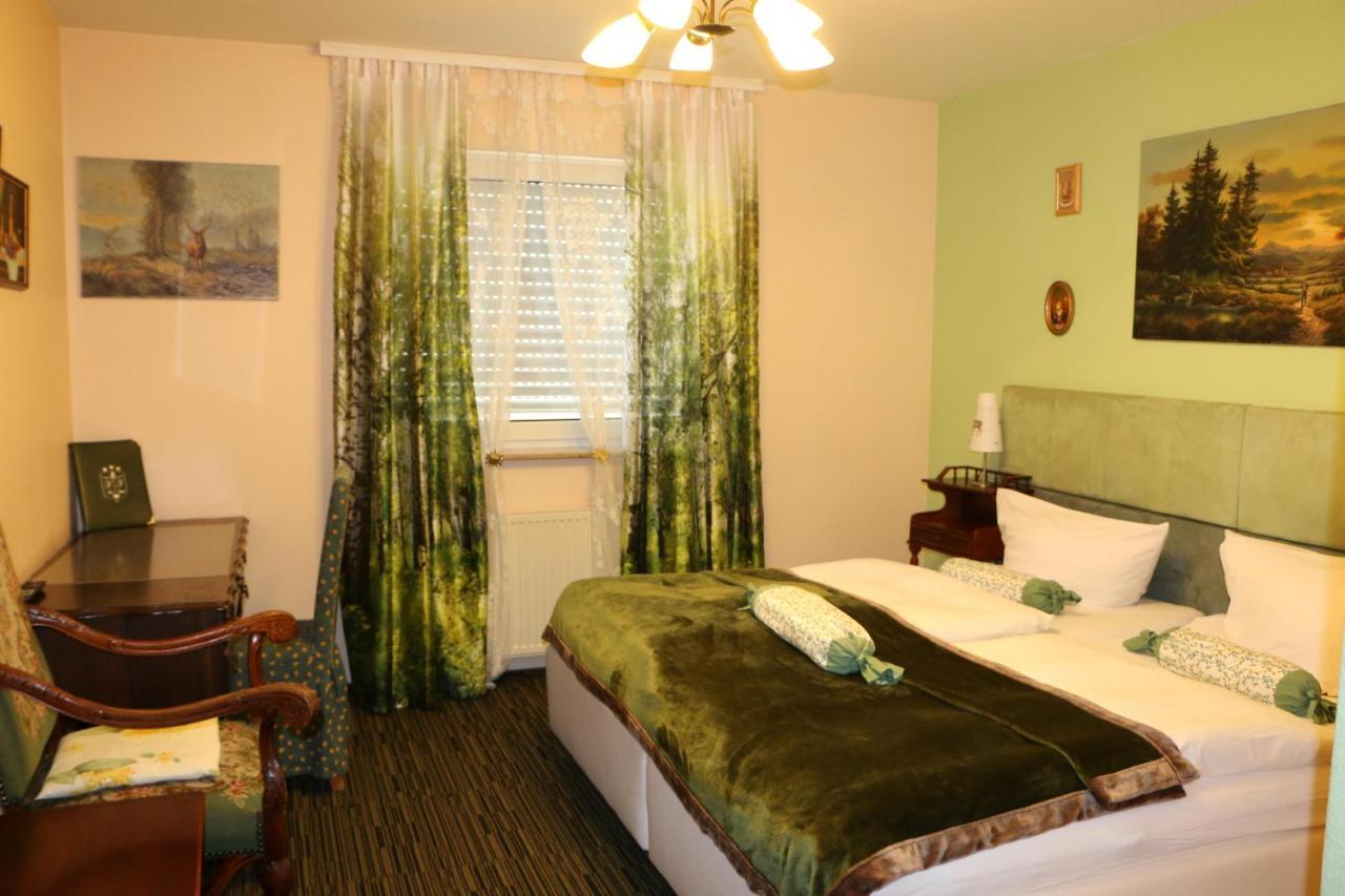 Standard Twin Room,963345754:JPEG